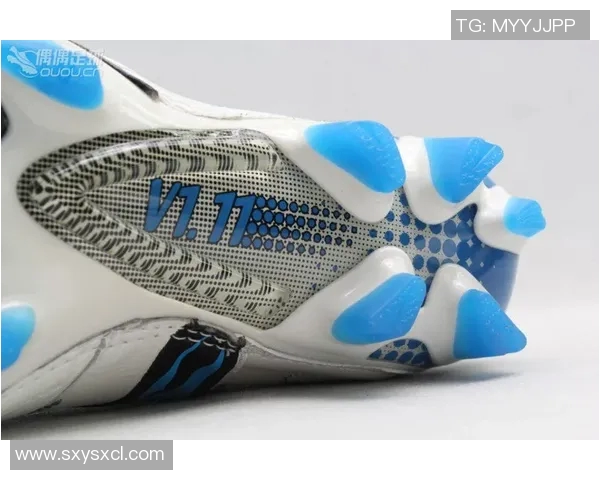 彪马内马尔足球鞋球星款全新发布助力球场表现再升级